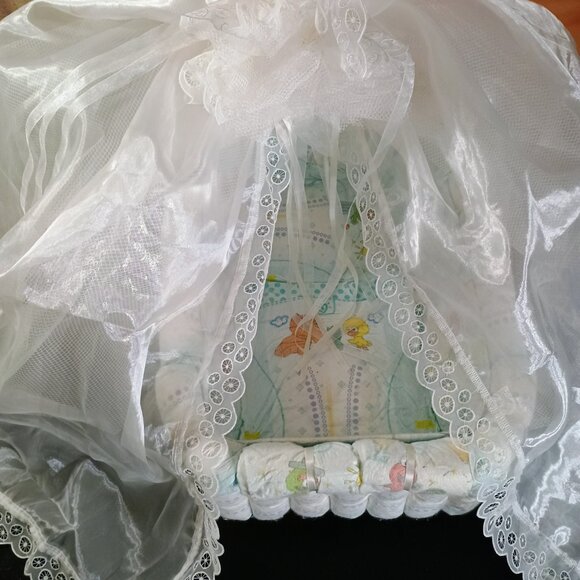 EUC: Handmade Bassinet Diaper Cake Great For Baby Shower Centerpiece - Picture 2 of 9